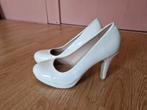 Witte pumps, Ophalen of Verzenden, Zo goed als nieuw, Wit, Schoenen