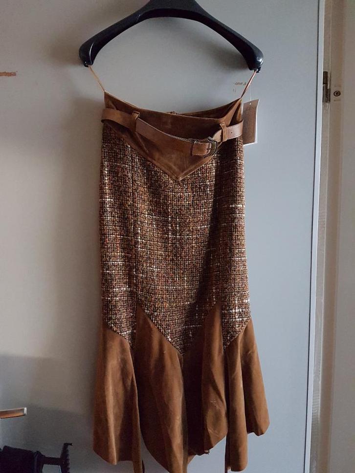 Bijzondere rok in bruintinten - nieuw met kaartjes - XS, Kleding | Dames, Rokken, Nieuw, Maat 34 (XS) of kleiner, Bruin, Onder de knie