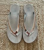 Slippers goud 37 vanHaren, Slippers, VanHaren, Overige kleuren, Verzenden