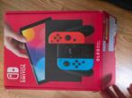 Nintendo Switch OLED Rood blauw incl. Case, Ophalen of Verzenden, Zo goed als nieuw, Met 2 controllers, Switch OLED