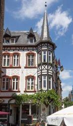 Gerestaureerd huis in jugendstil in de Altstadt van Zell, Duitsland, Stad