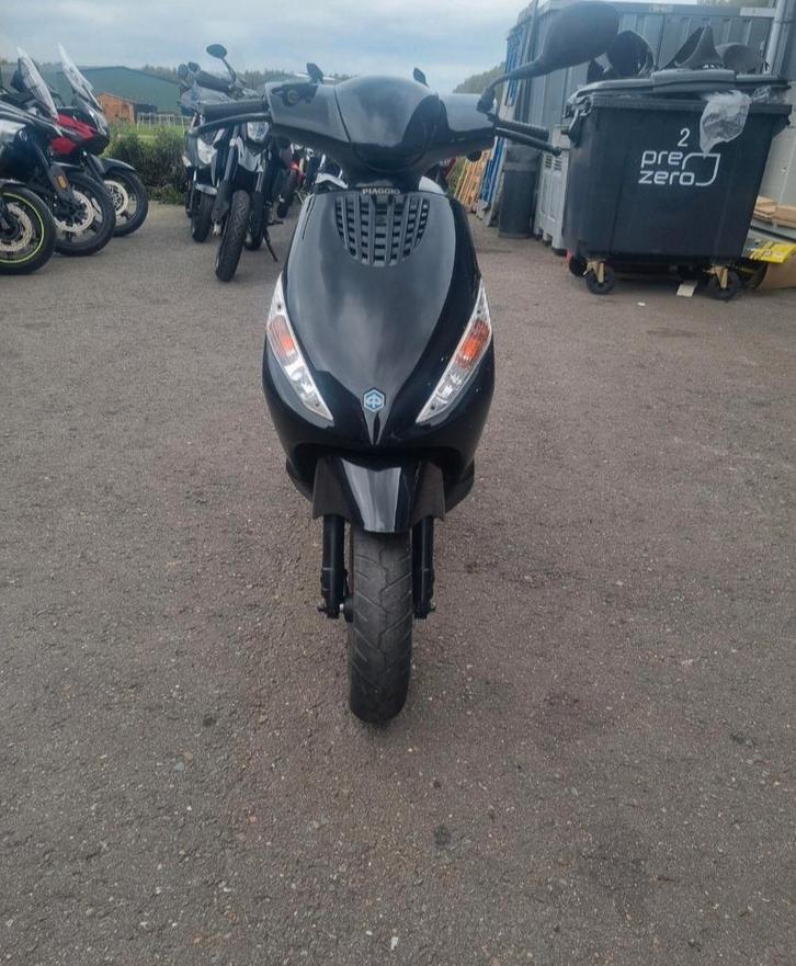 Zip 80cc, Fietsen en Brommers, Scooters | Yamaha, Zo goed als nieuw, Overige modellen, Benzine, Ophalen