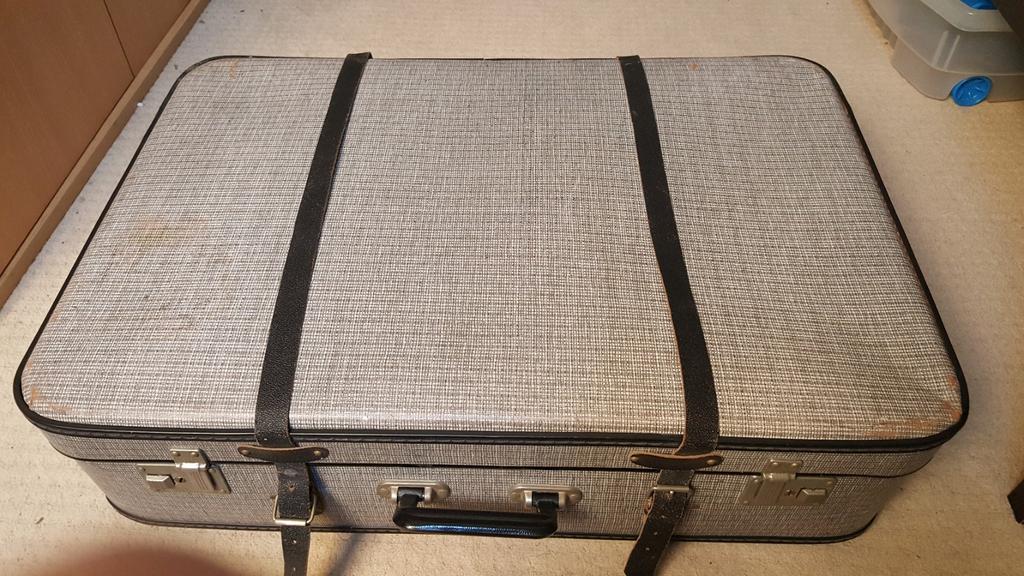 oude koffer  afm  70cm X  48cm, Sieraden, Tassen en Uiterlijk, Koffers, Ophalen of Verzenden, Zo goed als nieuw, 70 cm of meer