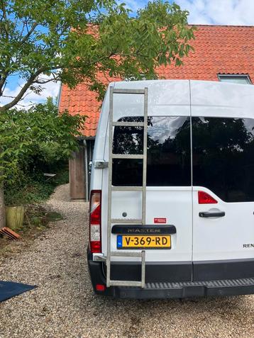 Trap voor Master, Movano NV400 beschikbaar voor biedingen