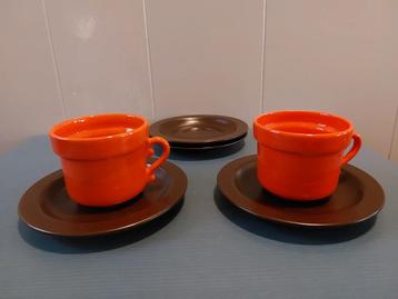 Vintage Driehoek Huizen Holland Oranje/BruinKop en Schotels  beschikbaar voor biedingen