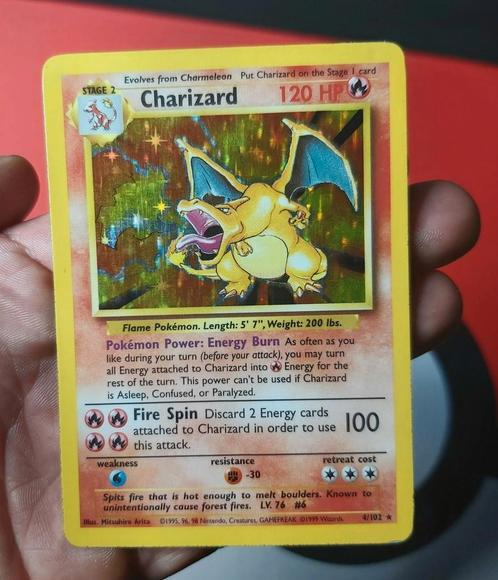 🔥Charizard Holo Rare Base Set 1999🔥, Hobby en Vrije tijd, Verzamelkaartspellen | Pokémon, Zo goed als nieuw, Losse kaart, Foil