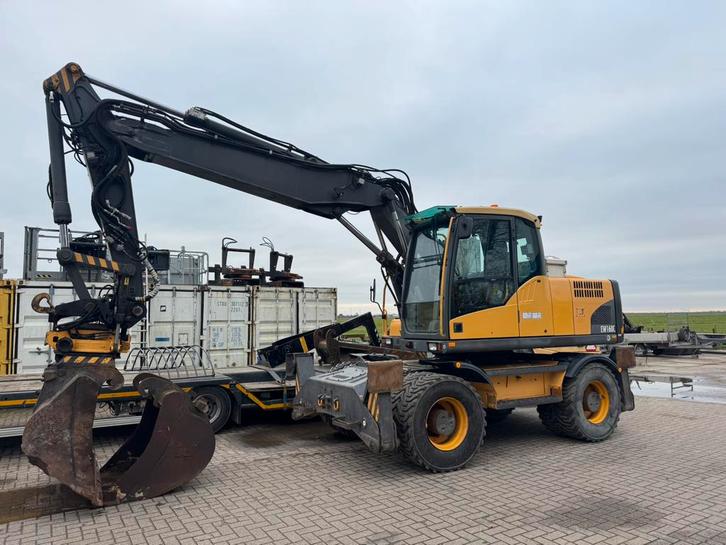 Volvo 160C met engcon draaikantelstuk, Zakelijke goederen, Machines en Bouw | Kranen en Graafmachines, Graafmachine, Ophalen