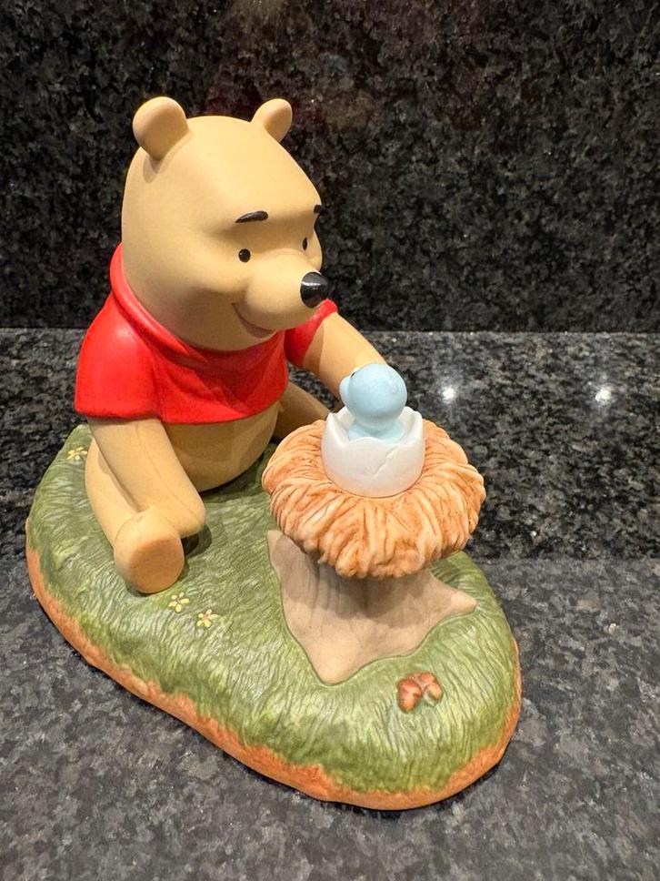 Winnie the pooh and friends - welcome little one, Verzamelen, Beelden en Beeldjes, Zo goed als nieuw, Dier, Ophalen of Verzenden