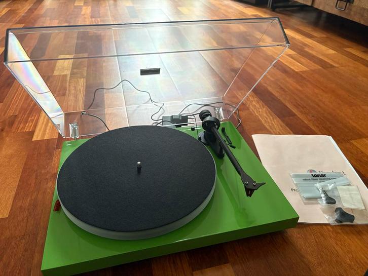Pro-ject Debut Carbon DC - Zo goed als nieuw, Audio, Tv en Foto, Platenspelers, Zo goed als nieuw, Platenspeler, Overige merken