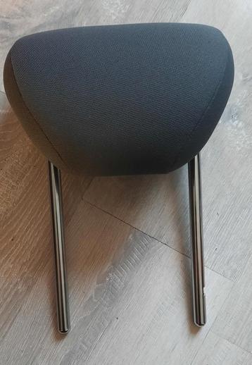 Te koop: stevige nette Hoofdsteun voor een Seat auto. beschikbaar voor biedingen