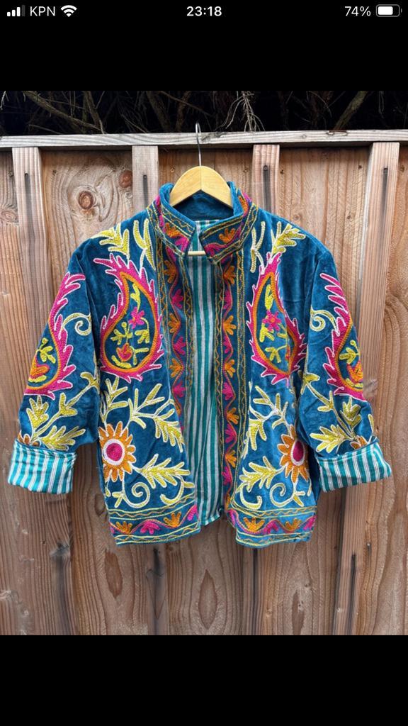 Nieuwe Velours Jas, Kleding | Dames, Jasjes, Kostuums en Pakken, Nieuw, Jasje, Maat 38/40 (M), Overige kleuren, Ophalen of Verzenden