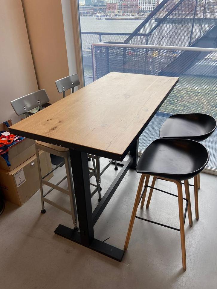 Grote Tafel met Krukken, Huis en Inrichting, Stoelen, Gebruikt, Twee, Hout, Bruin, Ophalen