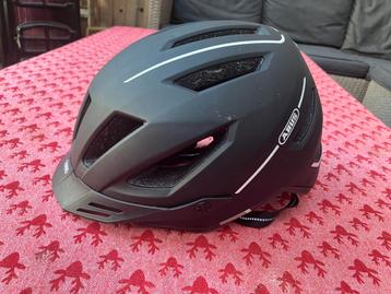 ABUS speedpedelec helm beschikbaar voor biedingen
