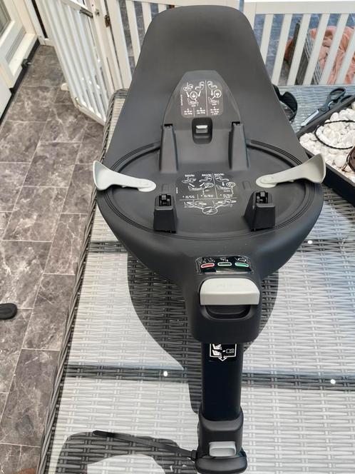 Cybex T-size base voor autostoel, Kinderen en Baby's, Autostoeltjes, Zo goed als nieuw, Overige merken, 0 t/m 13 kg, Isofix, Ophalen