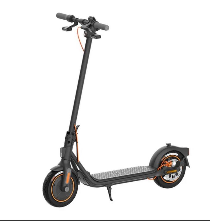 Segway Ninebot F40i   ***BLACK FRIDAY DEAL*****, Fietsen en Brommers, Steps, Nieuw, Elektrische step (E-scooter), Ophalen of Verzenden