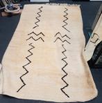 Schoon Beni Ouarain vintage marokkaans vloerkleed, Huis en Inrichting, Stoffering | Tapijten en Kleden, Ophalen, Gebruikt, Zwart