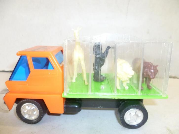 Brooklin Zoo vrachtauto Giraf Aap Leeuw Tijger Hong Kong, Hobby en Vrije tijd, Modelauto's | Overige schalen, Gebruikt, Bus of Vrachtwagen