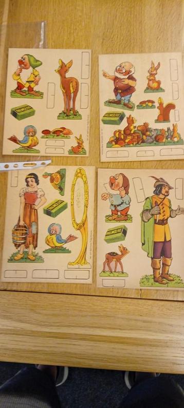 4 kartonnen kaarten aankleedpoppetjes Disney 1937 beschikbaar voor biedingen