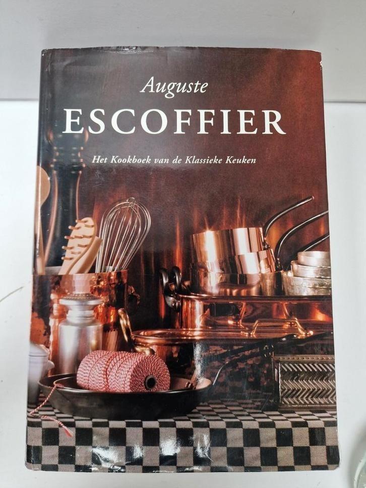 ESCOFFIER.  Auguste, Boeken, Kookboeken, Zo goed als nieuw, Ophalen of Verzenden