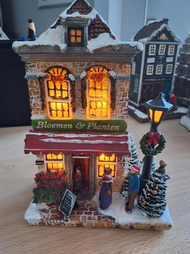 Kersthuisje Typisch Hollands, bloem en planten winkel, kerst, Diversen, Kerst, Zo goed als nieuw, Ophalen of Verzenden