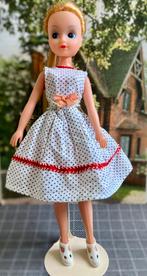 Barbie jurk, Verzamelen, Ophalen of Verzenden, Gebruikt, Kleertjes