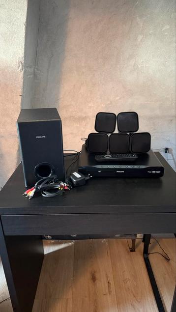 DVD/CD speler Philips + surroundset beschikbaar voor biedingen