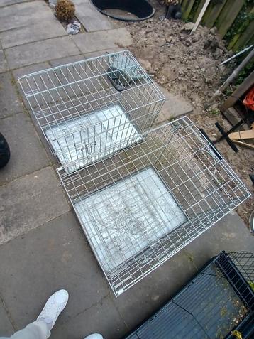 2x bench tekoop 25 euro beschikbaar voor biedingen