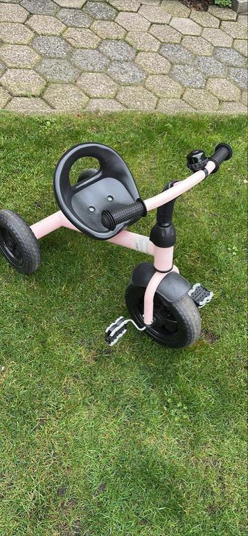 Degelijke 3 wieler beschikbaar voor biedingen