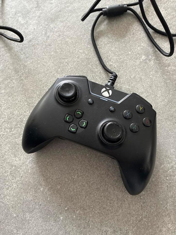 Razer Wolverine Tournament Edition Controller, Spelcomputers en Games, Spelcomputers | Overige, Gebruikt, Ophalen of Verzenden