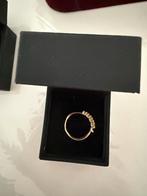 9K Gouden Ring - Mist Steentje, Ophalen, Gebruikt, Met edelsteen, Dame