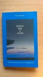 Thich Nhat Hahn - Iedere stap is vrede, Boeken, Ophalen of Verzenden, Zo goed als nieuw, Thich Nhat Hahn; E. Beumkes; A. Kotler