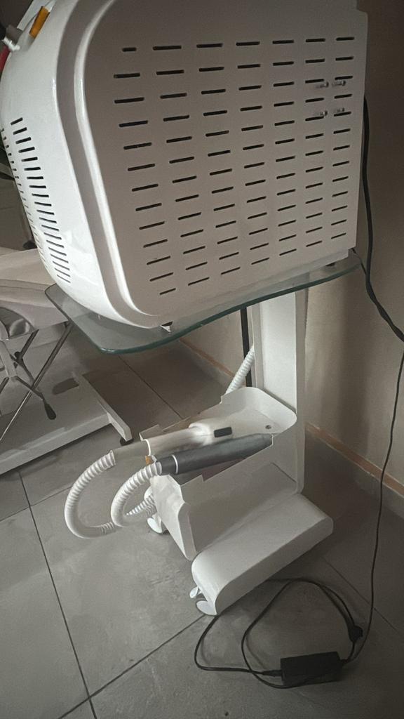 DIODE ICE LASER TE KOOP ANTWERPEN, Witgoed en Apparatuur, Persoonlijke-verzorgingsapparatuur, Zo goed als nieuw, Scheren en Epileren