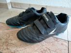 Sportschoenen met noppen maat 35, Maat XS of kleiner, Ophalen, Gebruikt, Schoenen