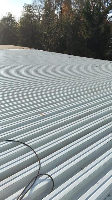 600 m² stalen dakplaat (warmdakplaten) van SAB 100R/750 mm beschikbaar voor biedingen