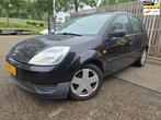 Ford Fiesta 1.4-16V Trend/ 2e eigenaar/airco/5 deuren/apk 10, Voorwielaandrijving, Gebruikt, 4 cilinders, Zwart