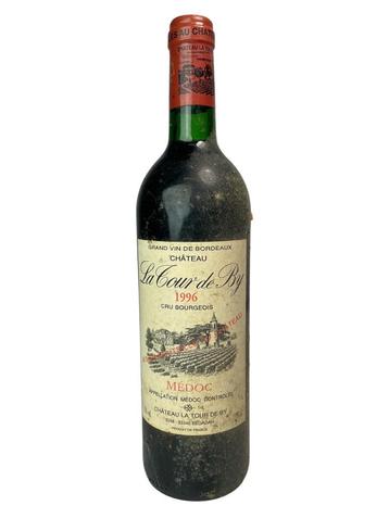Château La Tour de By 1996 - Grand Vin fles rode Franse wijn beschikbaar voor biedingen
