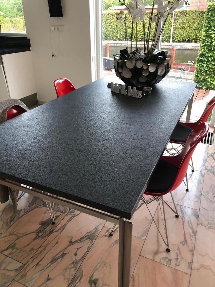 tafel LC6, granieten blad, Le Corbusier, Huis en Inrichting, Tafels | Eettafels, 50 tot 100 cm, 200 cm of meer, Rechthoekig, Ophalen