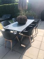 Te koop: mooie NATUURSTENEN TUINTAFEL, Ophalen, Gebruikt, Overige materialen, 6 zitplaatsen