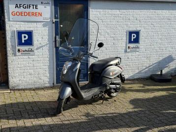 SYM Mio 50i 1-cilinder, 4-takt, luchtgekoeld injectie Mat gr beschikbaar voor biedingen