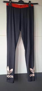 Adidas sportlegging maat 34 /XS.
Zwart met rood en roze, Kleding | Dames, Leggings, Maillots en Panty's, Legging, Adidas, Zwart