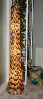 Vloerlamp met stukjes Kokos Schil in Epoxy, Overige materialen, 150 tot 200 cm, Gebruikt, Ophalen