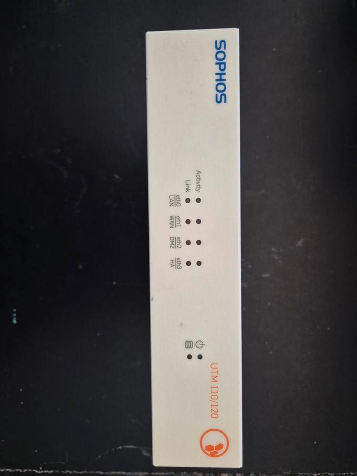 Sophos UTM 110/120 Firewall - Beveilig uw netwerk!, Computers en Software, Routers en Modems, Gebruikt, Router, Ophalen of Verzenden