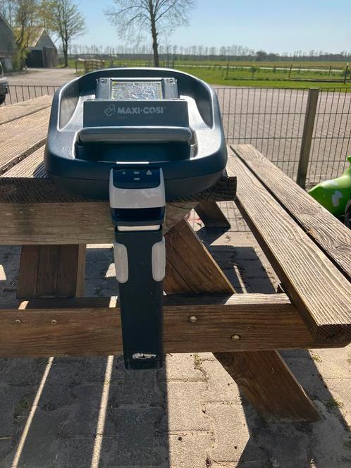 Maxi Cosi FamilyFix (isofix), Kinderen en Baby's, Autostoeltjes, Zo goed als nieuw, Maxi-Cosi, Isofix, Ophalen