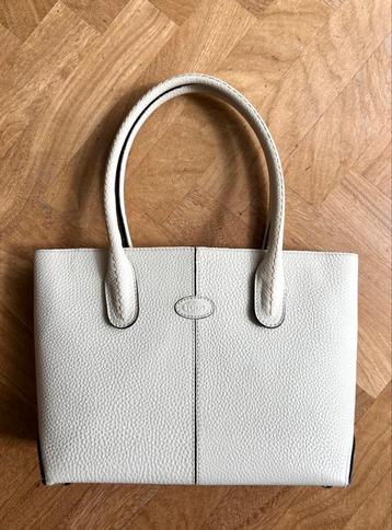 Tod’s damestas crème beschikbaar voor biedingen