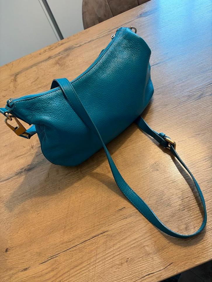 Coccinelle leren crossover tas, Sieraden, Tassen en Uiterlijk, Tassen | Damestassen, Gebruikt, Handtas, Blauw, Ophalen of Verzenden