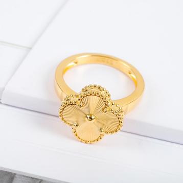 Van Cleef & Arpels Ring beschikbaar voor biedingen