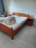 Mooi 2-persoonsbed met Auping spiraal en nachtkastjes, Ophalen, Bruin, 210 cm, Tweepersoons