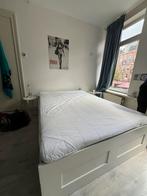 bed and mattress PICK UP UNTIL MONDAY ONLY, Huis en Inrichting, Slaapkamer | Bedden, Gebruikt, 140 cm, Hout, Ophalen