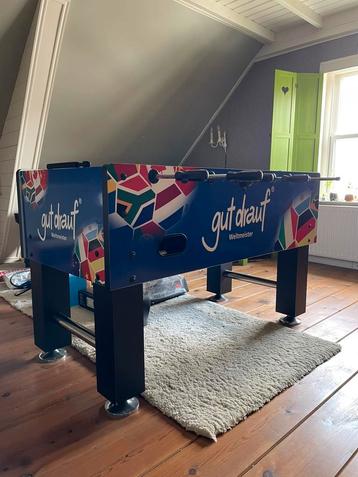 Voetbaltafel “gut drauf” Weltmeister beschikbaar voor biedingen