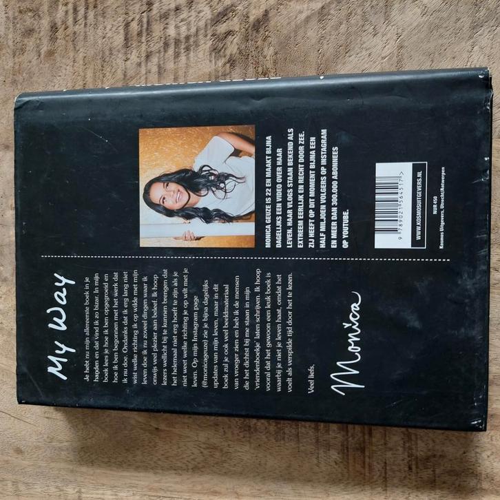 Monica Geuze - My way, Boeken, Mode, Zo goed als nieuw, Mode algemeen, Ophalen of Verzenden